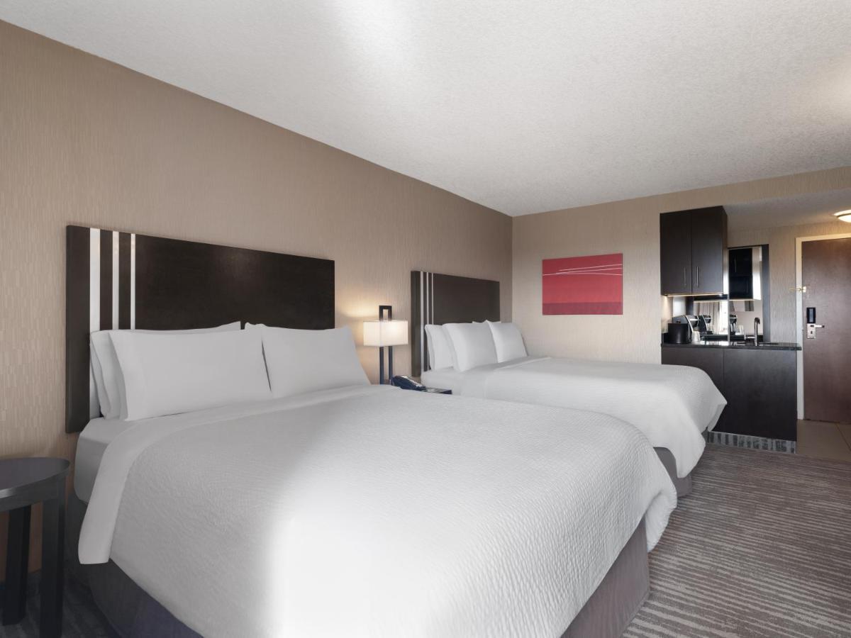 Holiday Inn Calgary Airport By Ihg Dış mekan fotoğraf