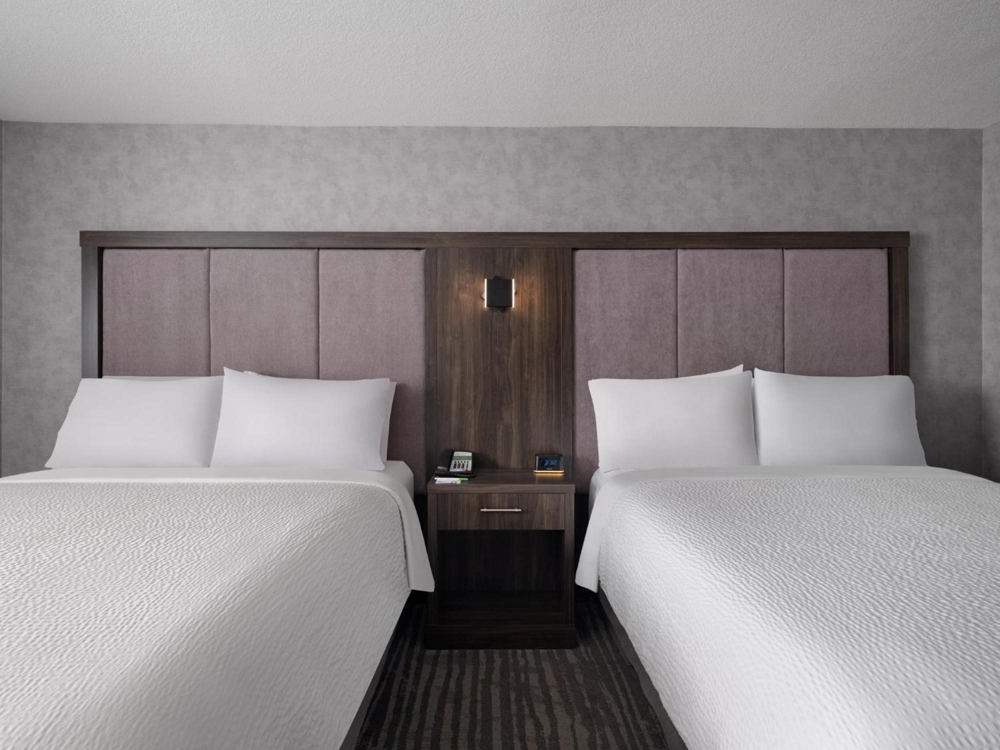 Holiday Inn Calgary Airport By Ihg Dış mekan fotoğraf