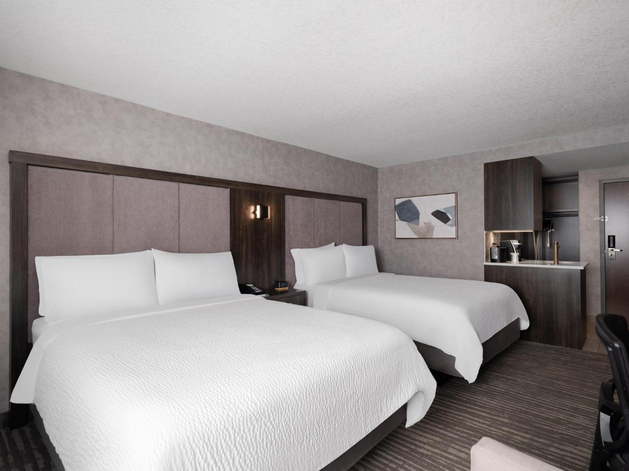 Holiday Inn Calgary Airport By Ihg Dış mekan fotoğraf