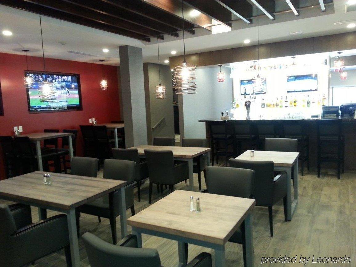 Holiday Inn Calgary Airport By Ihg Dış mekan fotoğraf